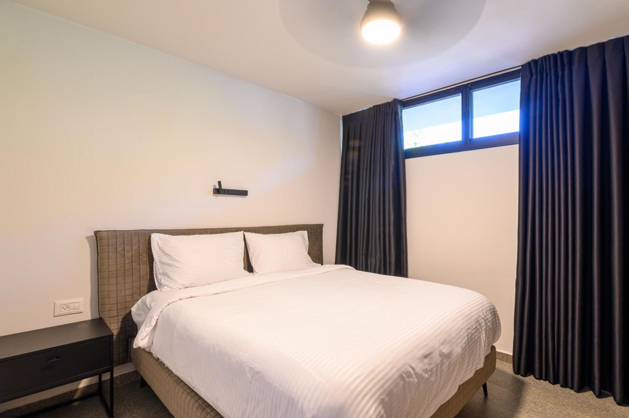 Rokah Luxury Villa At Ramat Hahayal Тел Авив Стая снимка